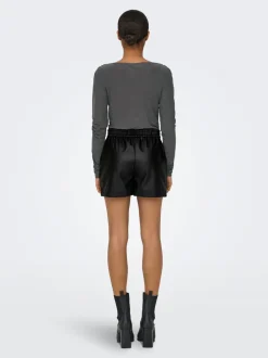 Best JDYALAIA Mellemhøj talje Regular fit Imiterede lædershorts Dame Shorts