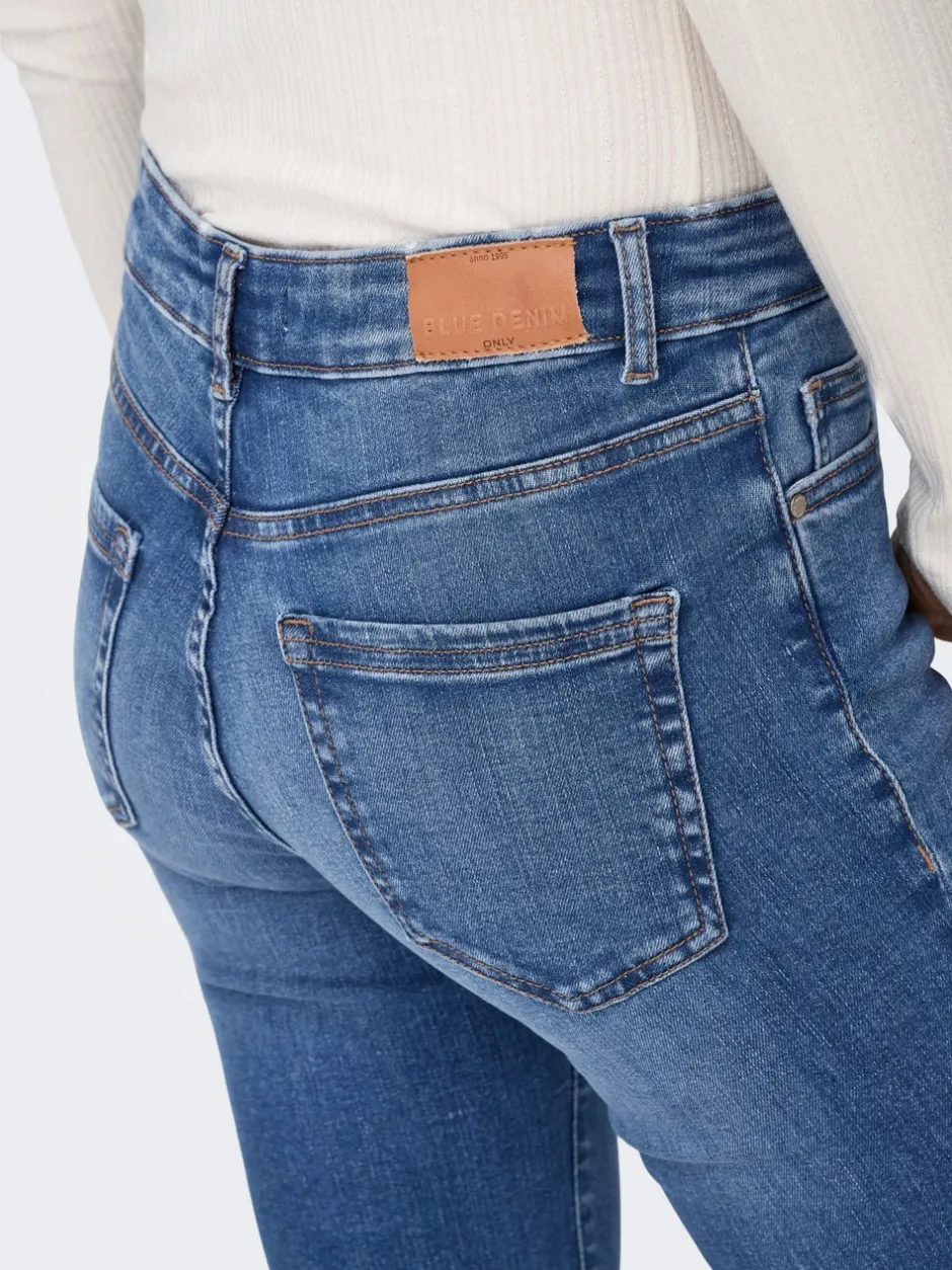 Clearance ONLBLUSH Mellemhøj talje Retro flared fit Jeans Dame Jeans|Jeans