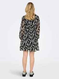 Discount ONLCERA Kort kjole Dame Kjoler