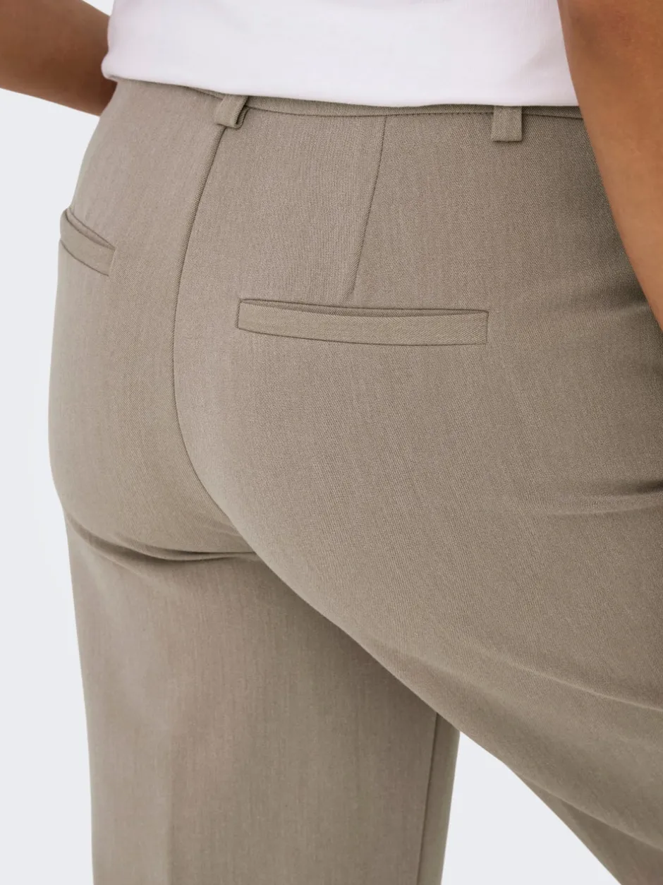 Sale ONLHATTIE-LANA Straight tapered fit Bukser i wide fit Dame Bukser