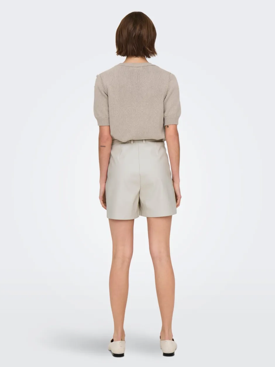 Best ONLHEIDI Mellemhøj talje Regular fit Imiterede lædershorts Dame Shorts